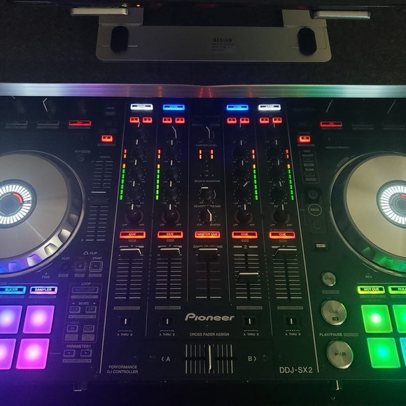 Meet your Posher, Luis - Picture 1 of 1